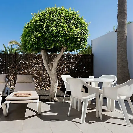 ノーチラス ランサローテ アパートホテル